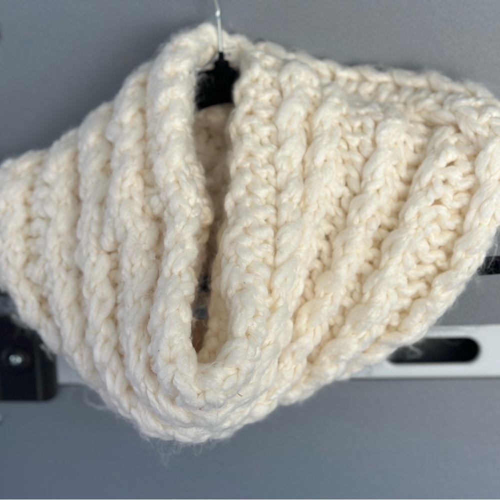 Rebecca Minkoff Ivory Chunky Knit Scarf